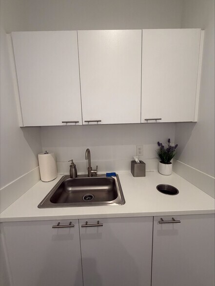 More Photos Of 8929 Madison Ave, Fair Oaks Freestanding For Lease