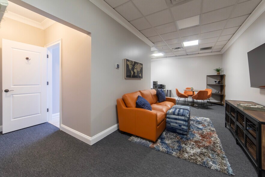 More Photos Of 3020 Highlands Pky, Smyrna Office For Lease