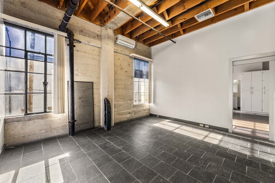 More Photos Of 932 Wilson St, Los Angeles Loft Creative Space For Lease