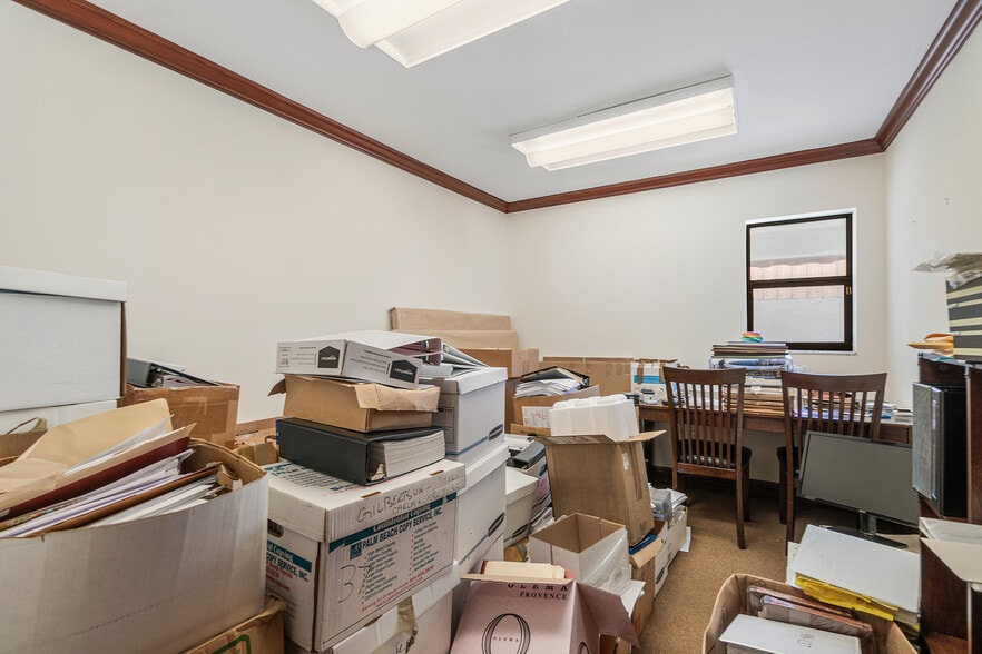 More Photos Of 112-120 US Highway 1, Tequesta Medical For Sale