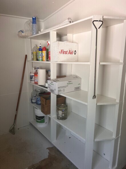 More Photos Of 930 S F St, Lakeview Restaurant For Sale