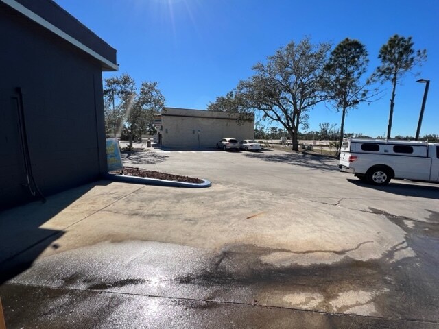 More Photos Of 15251 Convenience Way, Fort Myers Carwash For Lease