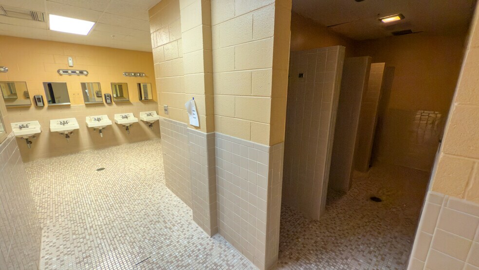 More Photos Of 2400 Mellon Ct, Decatur Distribution For Lease