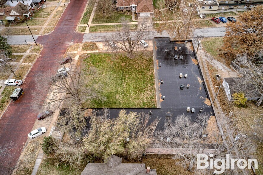 More Photos Of 525 I St, Fairbury Apartments For Sale