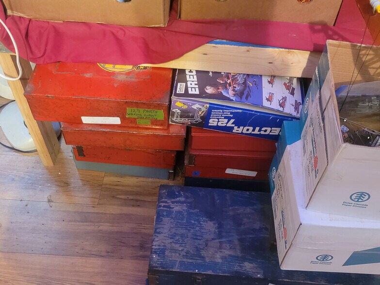 More Photos Of 1045 Eagon St, Barberton Manufacturing For Sale