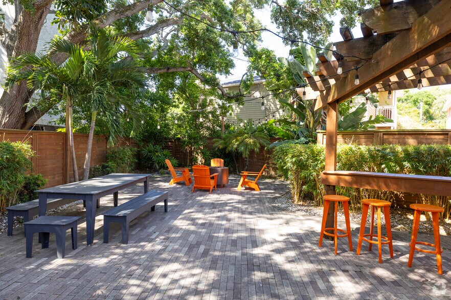 More Photos Of 1405 S Lorenzo Ave, Tampa Apartments For Sale