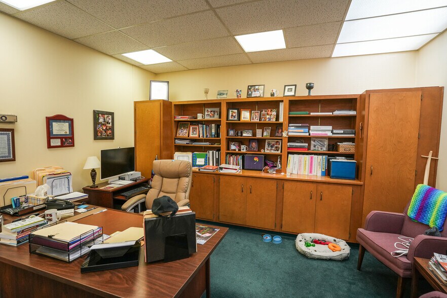 More Photos Of 431 Delaware Ave, Palmerton Office For Sale