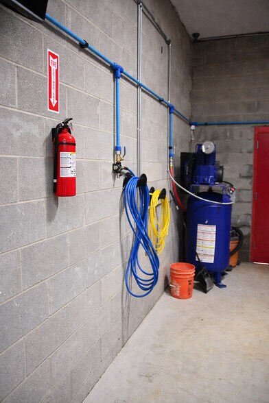 More Photos Of 163 Reagan Ln #4 & 5, Eatonville Specialty For Sale