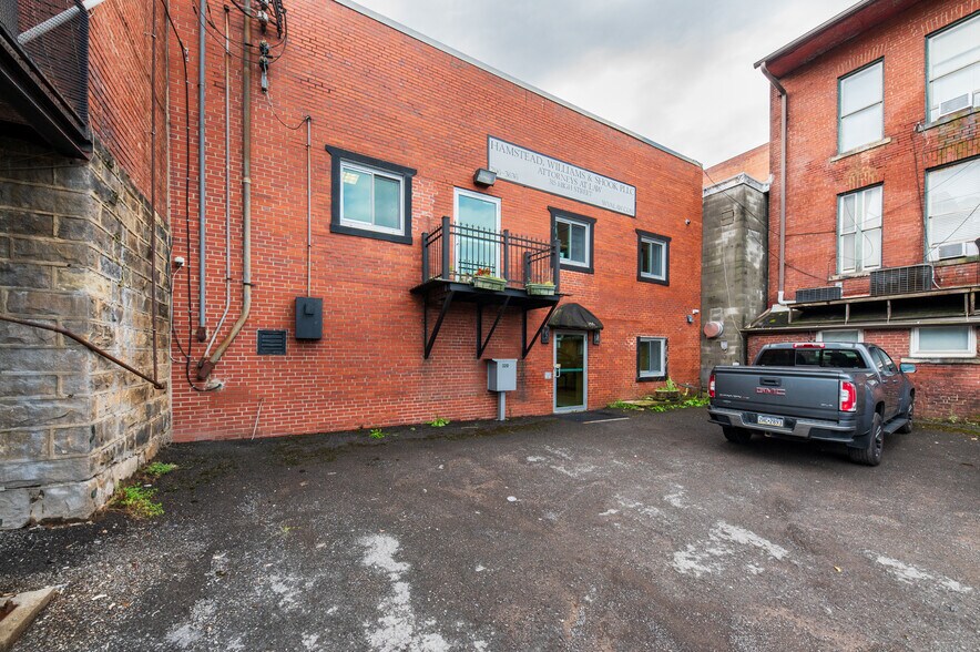 More Photos Of 315 High St, Morgantown Office For Lease