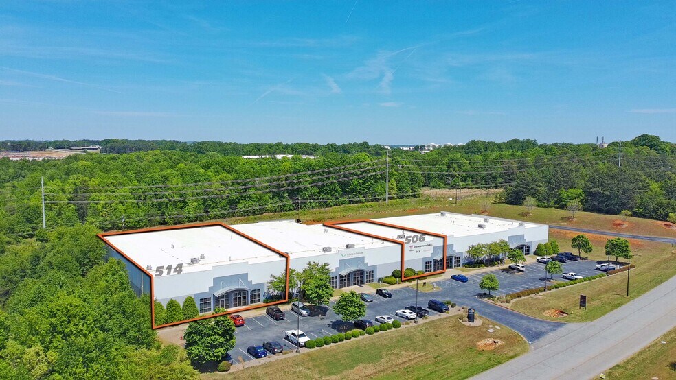 Primary Photo Of 500-514 Matrix Pky, Piedmont Distribution For Lease