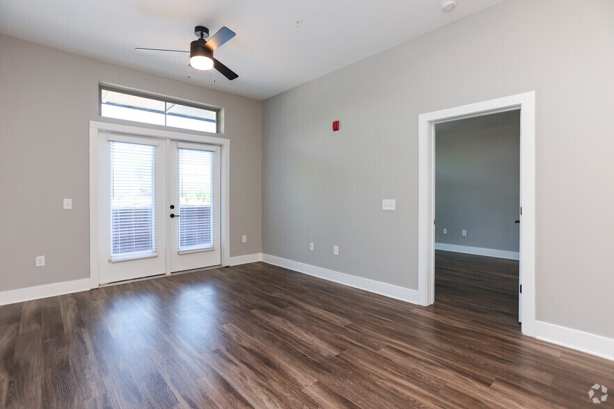 More Photos Of 201 N Church St, Mooresville Apartments For Lease