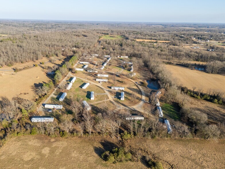 More Photos Of 106 Chance Cir, Mount Ida Multifamily For Sale