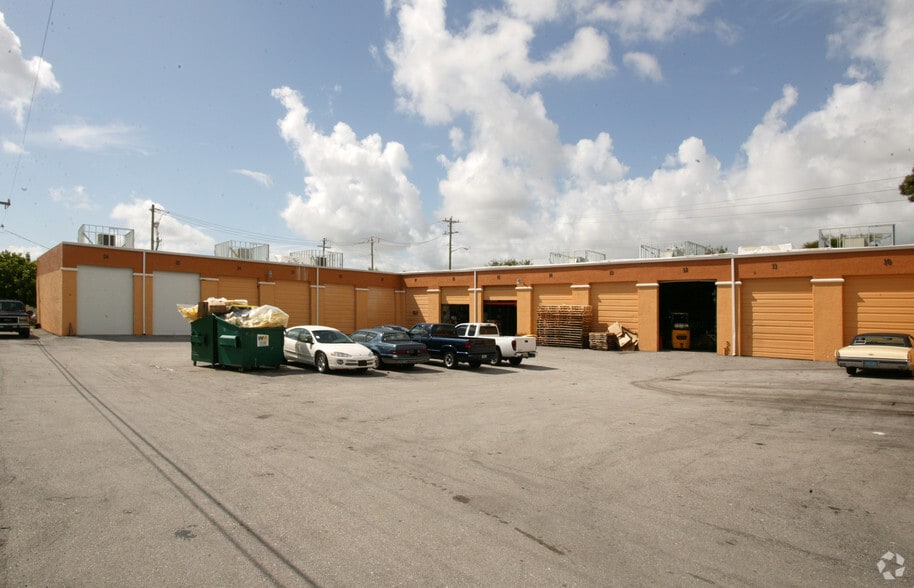 More Photos Of 160 NW 24th St, Boca Raton Warehouse For Lease