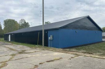 More Photos Of 12519 M-140, South Haven General Retail For Sale