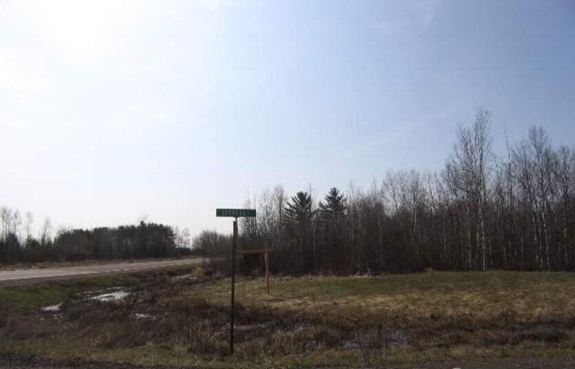 More Photos Of Lot 2 Airpark Blvd, Calumet Land For Sale