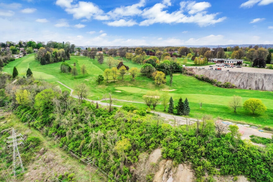 More Photos Of 825 Commonwealth Ave, West Mifflin Land For Sale