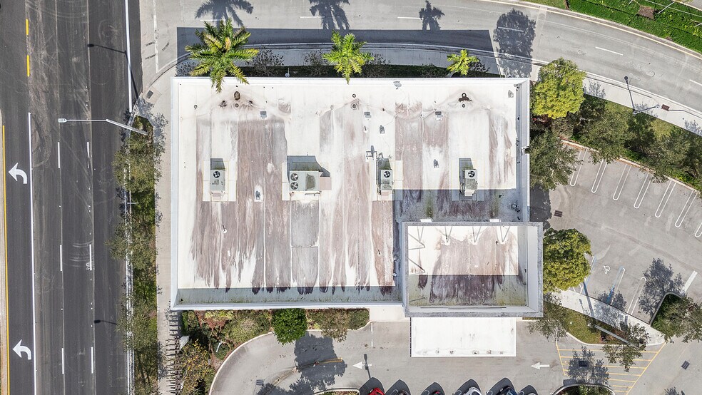 More Photos Of 3481 N University Dr, Coral Springs General Retail For Sale