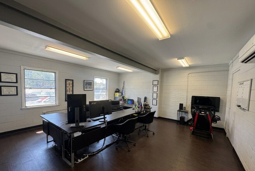 More Photos Of 5028 Augusta Rd, Savannah Office For Sale