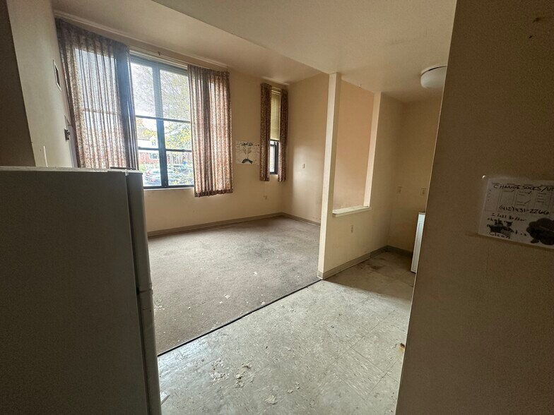 More Photos Of 215 Lelia St, Pittsburgh Apartments For Sale