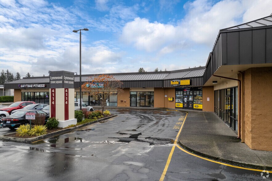 More Photos Of 4114 198th St SW, Lynnwood Storefront For Lease
