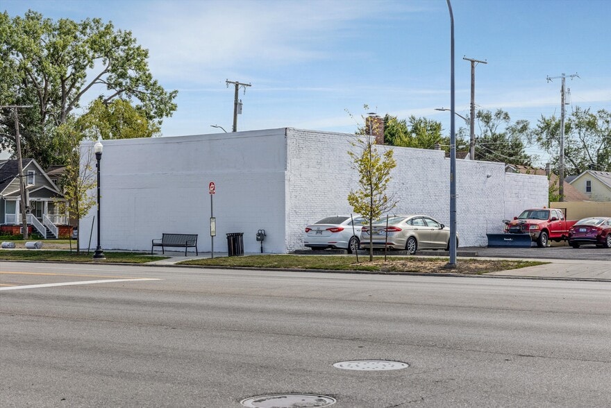 More Photos Of 227 Southfield Rd, Ecorse Warehouse For Sale