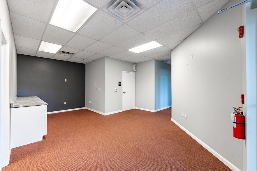 More Photos Of 540 NW University, Port Saint Lucie Office Residential For Sale