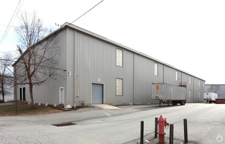 Primary Photo Of 1069 E Mountain St, Kernersville Warehouse For Lease