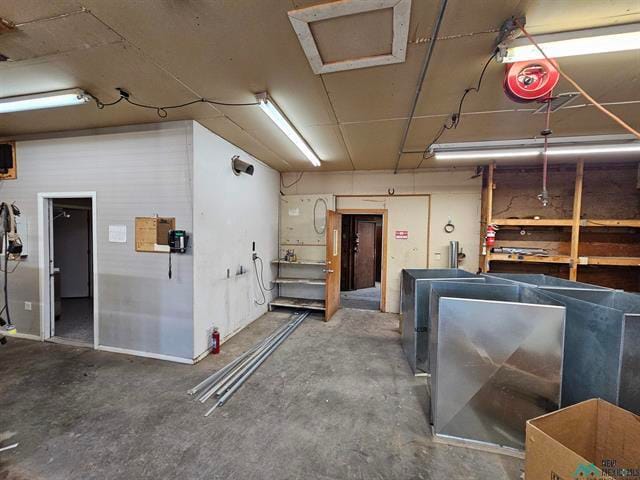 More Photos Of 107 S 14th St, Artesia Showroom For Sale