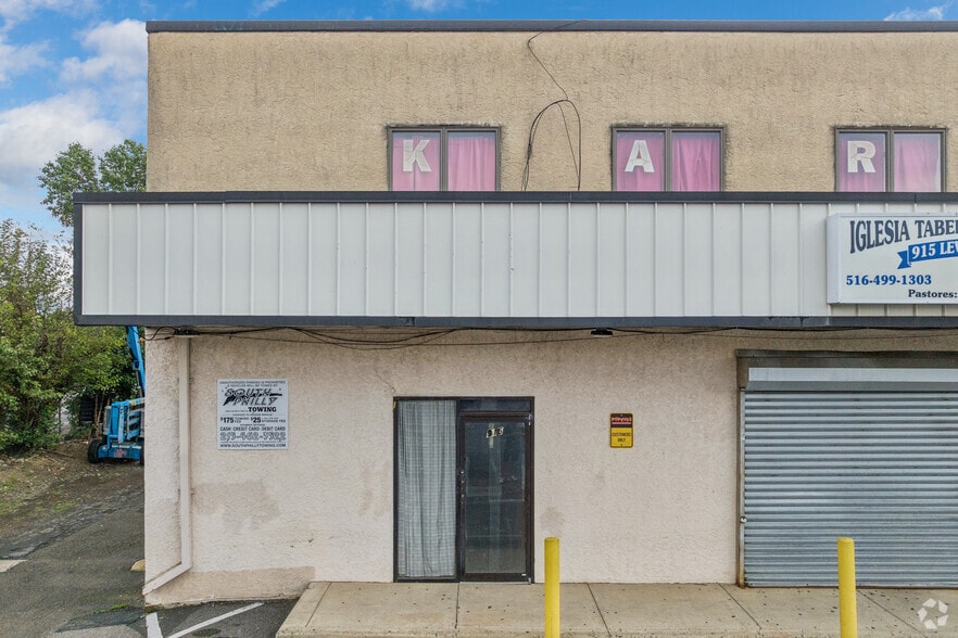 More Photos Of 915-919 Levick St, Philadelphia Storefront For Sale
