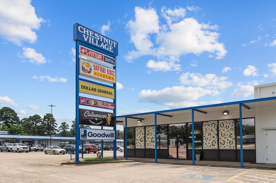 Primary Photo Of 500 S Chestnut St, Lufkin Unknown For Lease