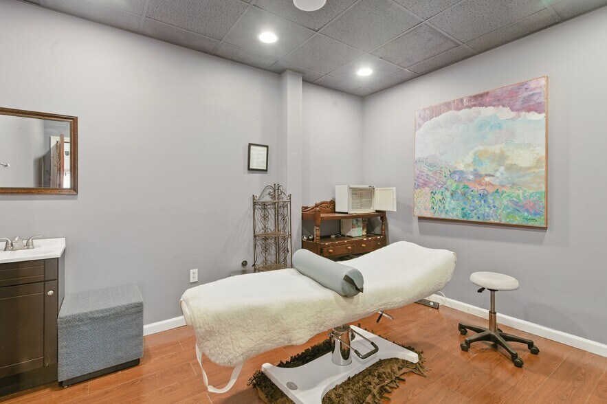 More Photos Of 267 Main St, Nyack General Retail For Sale