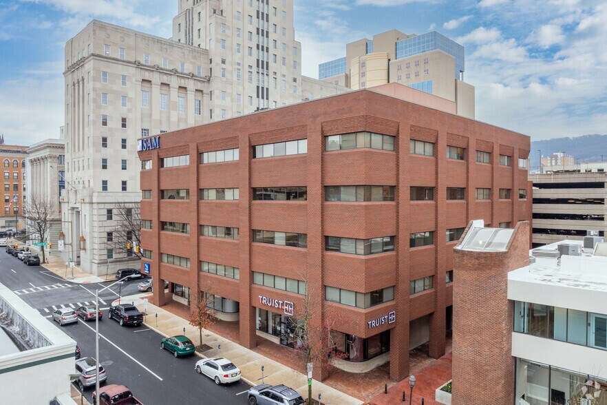More Photos Of 19 N 6th St, Reading Office For Lease