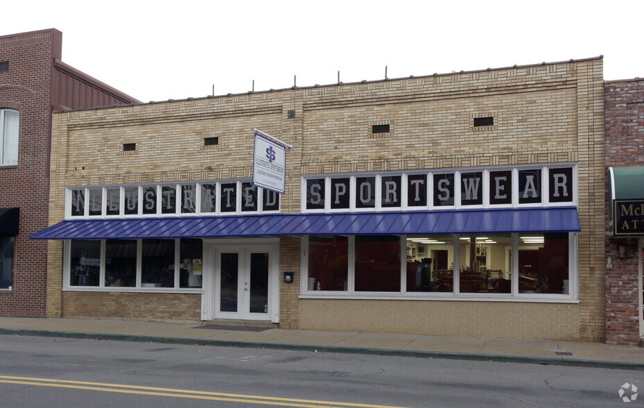 Primary Photo Of 1316 Oak St, Conway Storefront For Sale