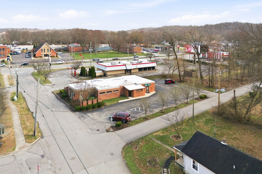 More Photos Of 4430 Crawford Ave, Louisville Medical For Sale