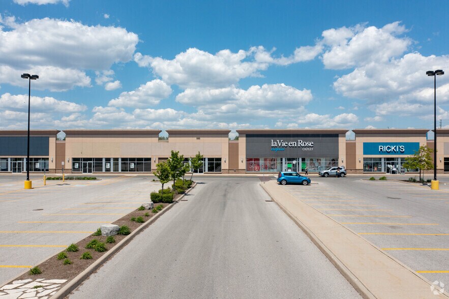 More Photos Of 540-685 Laval Dr, Oshawa Unknown For Lease