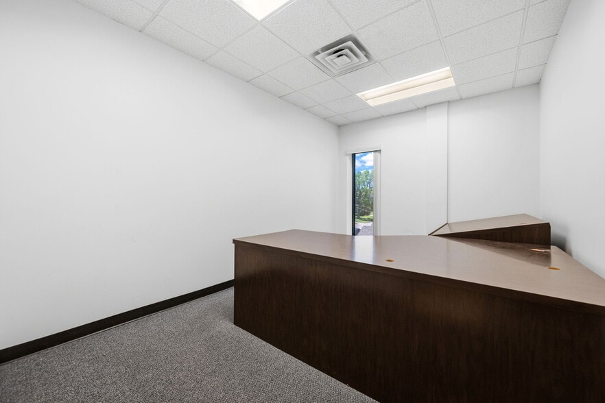 More Photos Of 901 W 18th St, Houston Warehouse For Sale