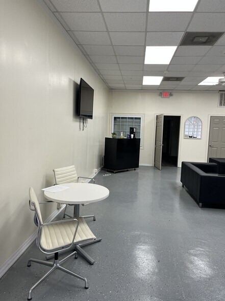 More Photos Of 6978 Main St, Lithonia Storefront Retail Office For Sale
