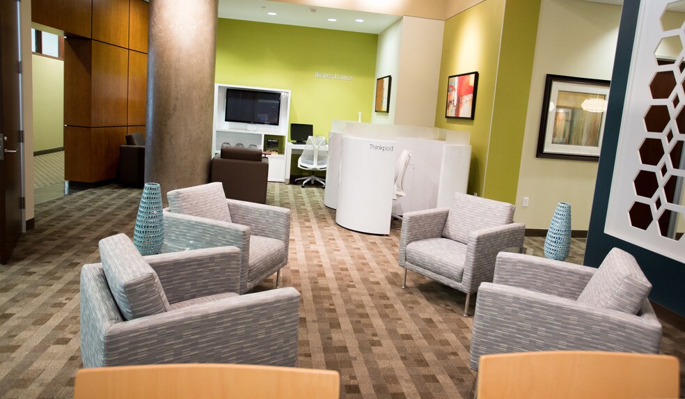 More Photos Of 420 Throckmorton St, Fort Worth Office For Lease