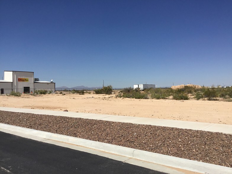 More Photos Of 487 S Kenazo Ave, Horizon City Land For Sale