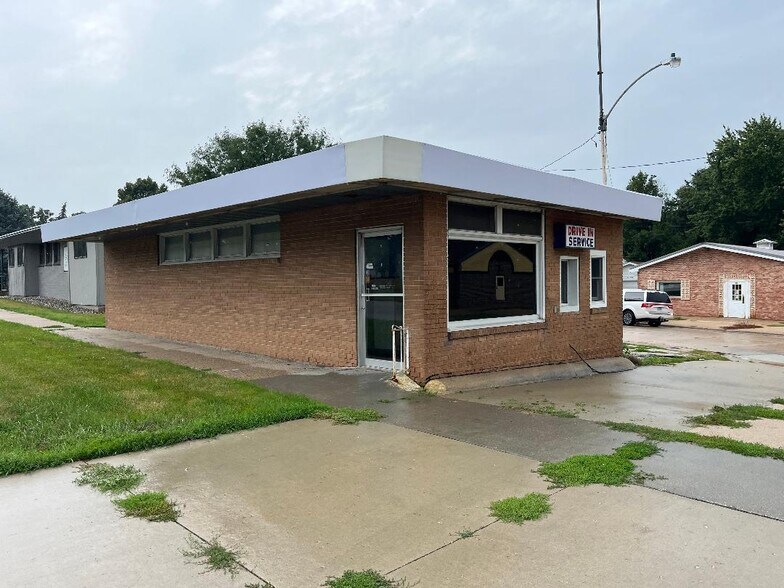 More Photos Of 1607 Lake Ave, Storm Lake Medical For Sale