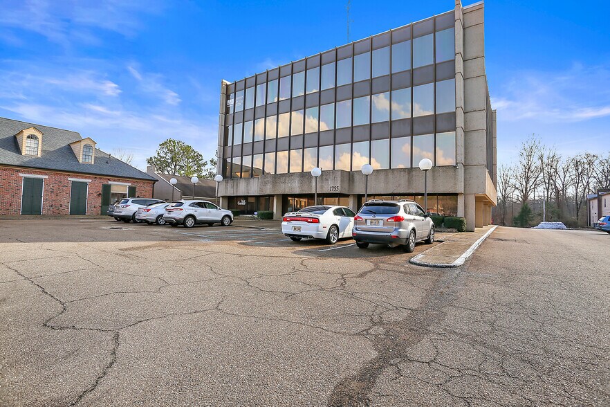 Primary Photo Of 1755 Lelia Dr, Jackson Office For Lease
