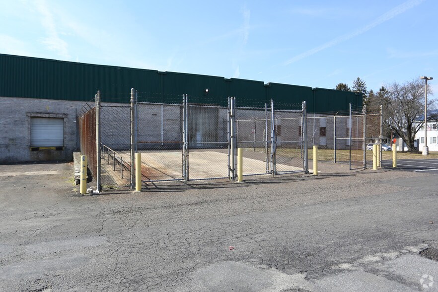 More Photos Of 3161 State Rd, Bensalem Warehouse For Lease