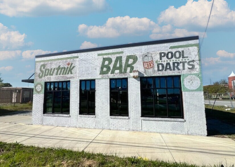 Primary Photo Of 419 15th St, Columbus Freestanding For Lease