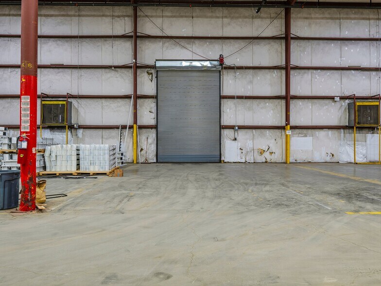 More Photos Of 90 Christ School Rd, Arden Distribution For Lease