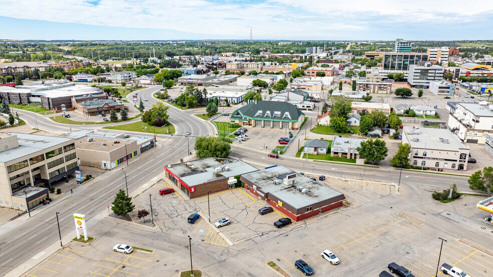 More Photos Of 4419 50 Ave, Red Deer Storefront Retail Office For Lease