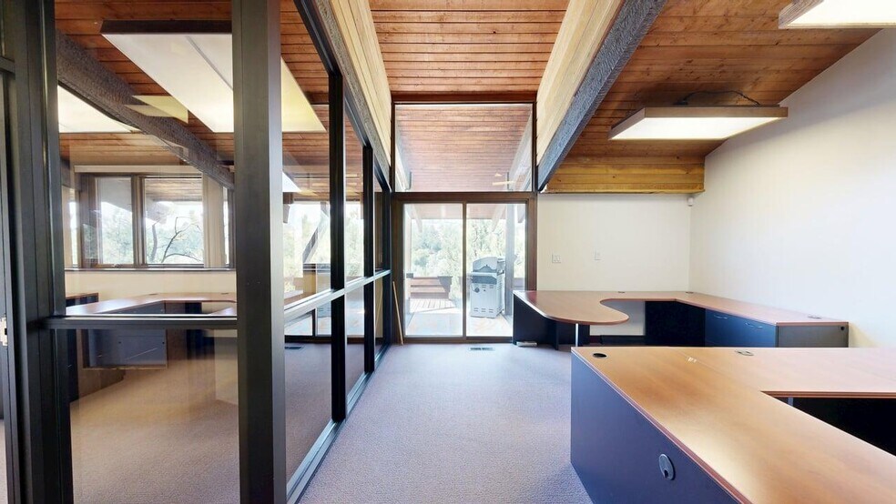 More Photos Of 11 E Airport Rd, Billings Office For Sale