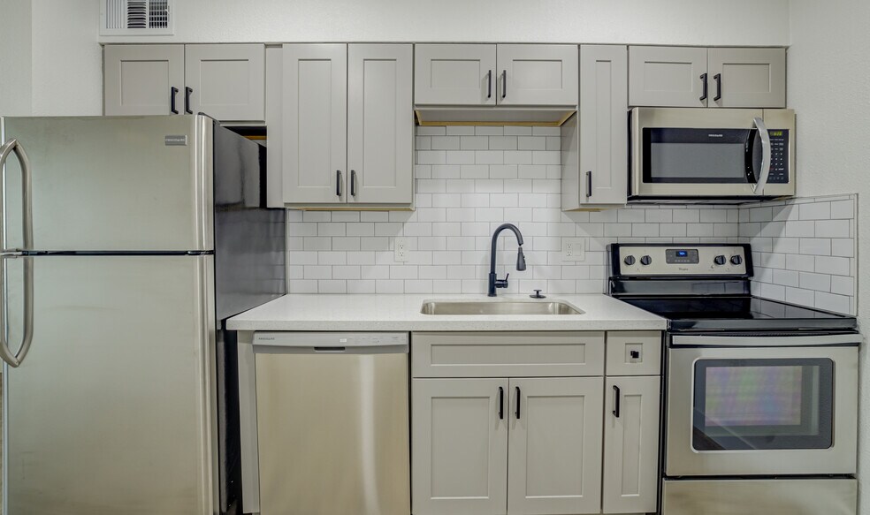 More Photos Of 1100 N California St, Chandler Multifamily For Sale