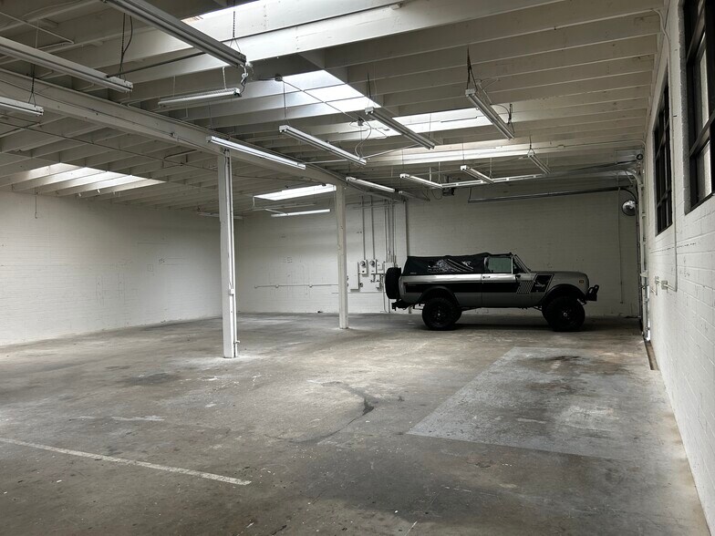 More Photos Of 687 2nd St, Encinitas Restaurant For Lease