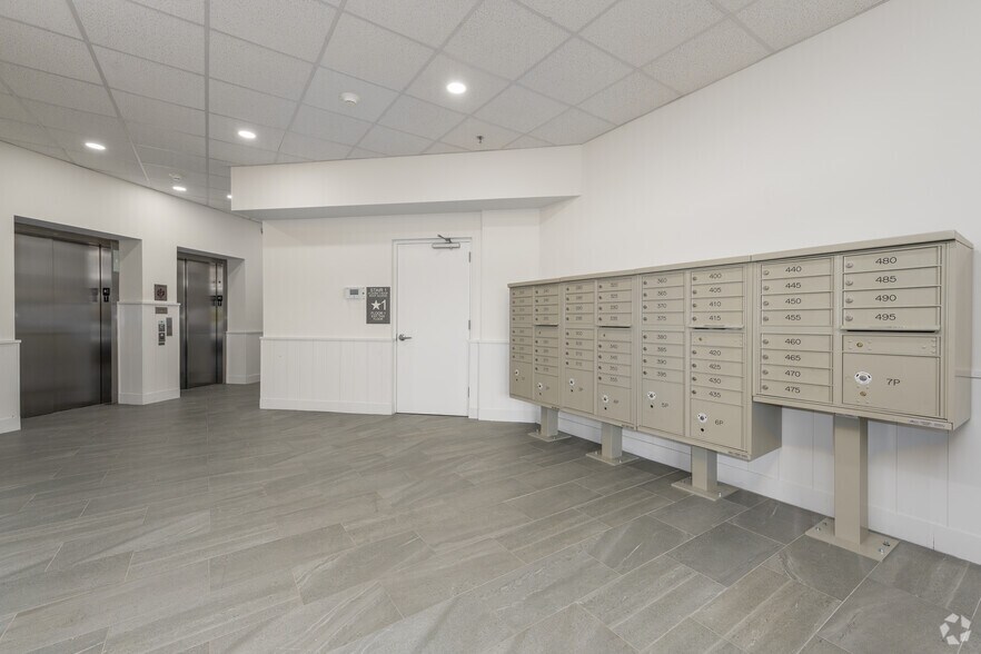More Photos Of 214 Pier 1 Rd, Stevensville Apartments For Lease
