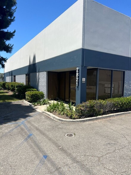 Primary Photo Of 2821 Pomona Blvd, Pomona Warehouse For Lease